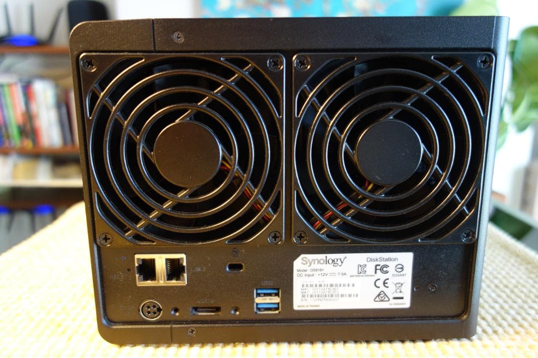 【美品】Synology DS916+ (28TB HDD WD Red)