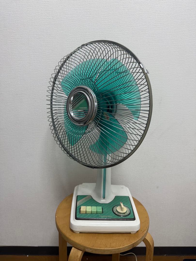 レトロTOSHIBA 扇風機 緑・白 ダイヤル式