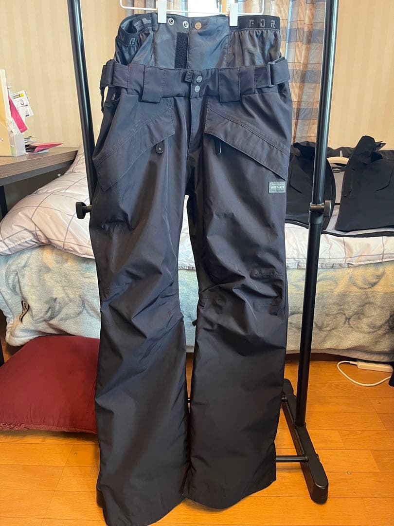 Burton スノーボードジャケット　241 パンツ