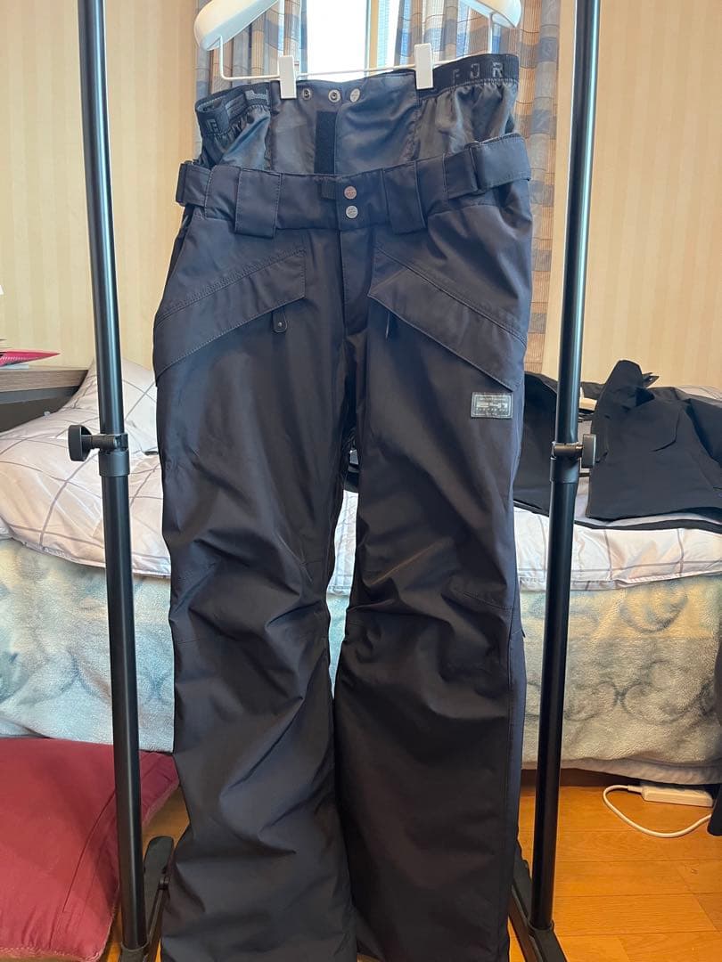 Burton スノーボードジャケット　241 パンツ