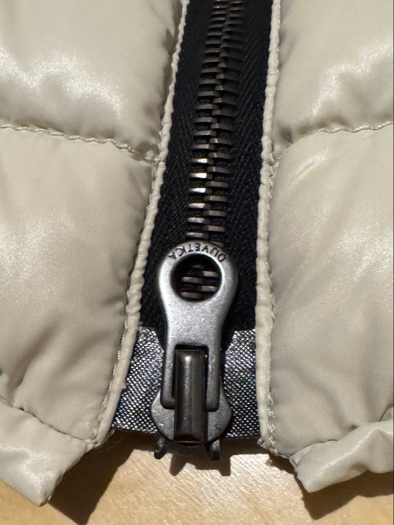 美品　DUVETICA デュベティカ ダウンベスト 40 Mサイズ