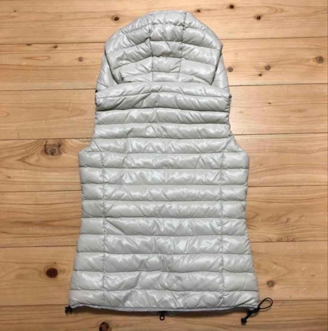 美品　DUVETICA デュベティカ ダウンベスト 40 Mサイズ