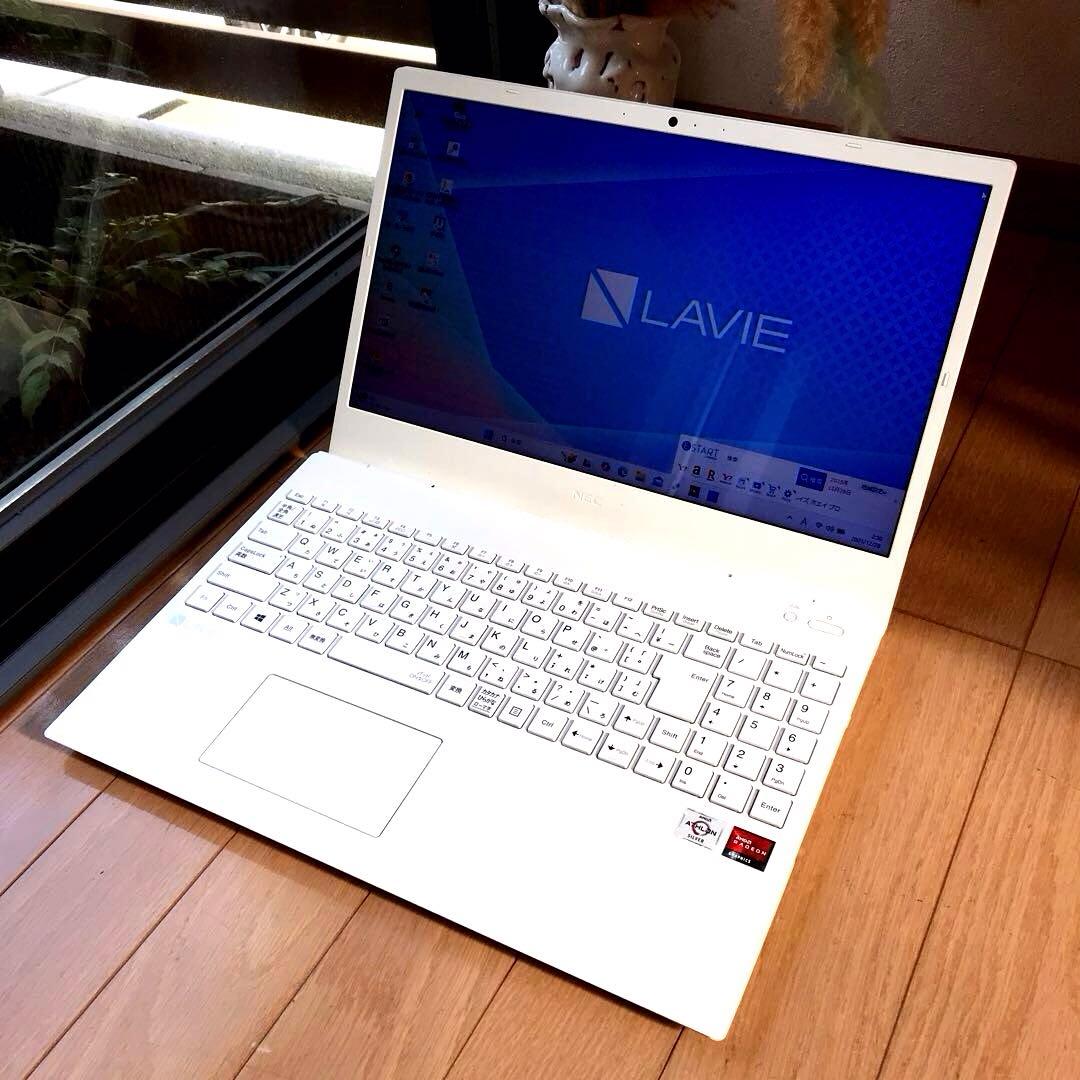 Windowsノート本体 NEC LaVie N1515/AAW