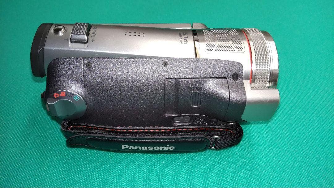 Panasonic パナソニック HDC-TM300 デジタルハイビジョンカメラ