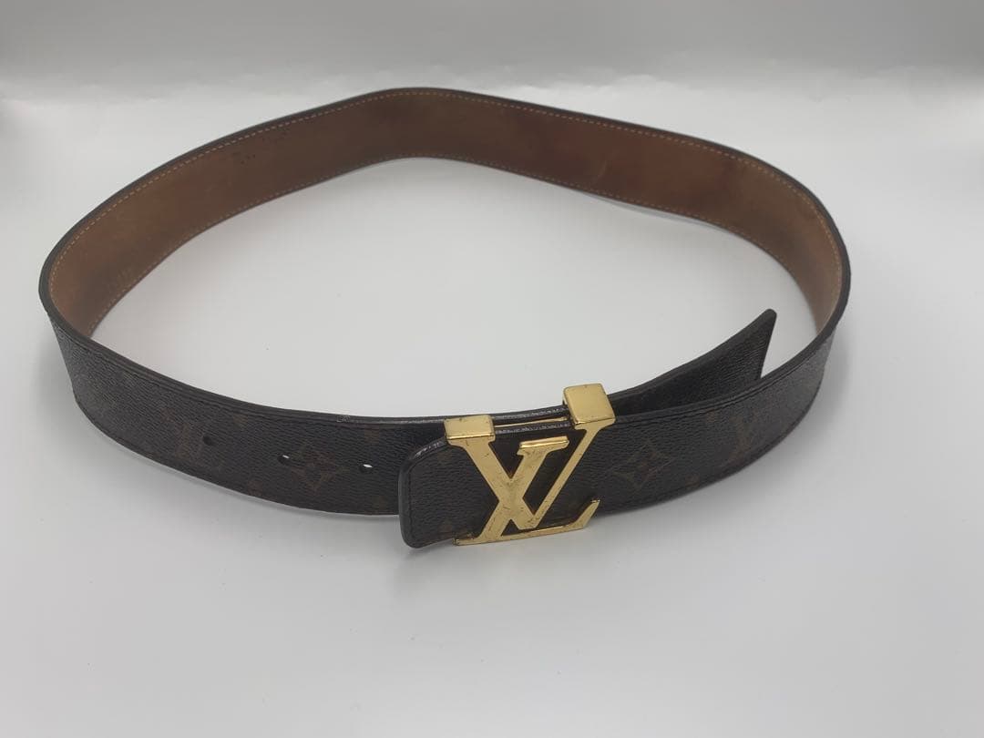 ルイ・ヴィトン モルタルホワイト レザーベルト P55
