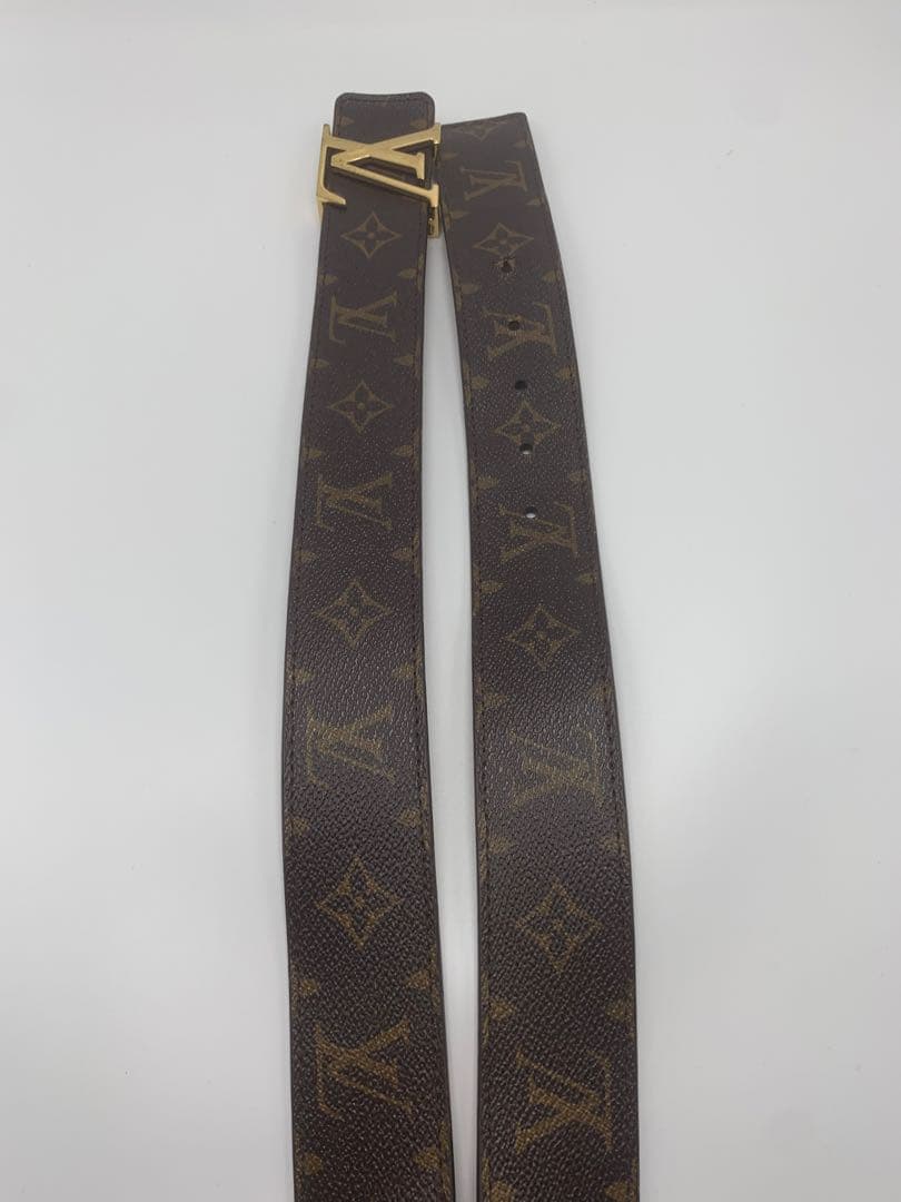 ルイ・ヴィトン モルタルホワイト レザーベルト P55
