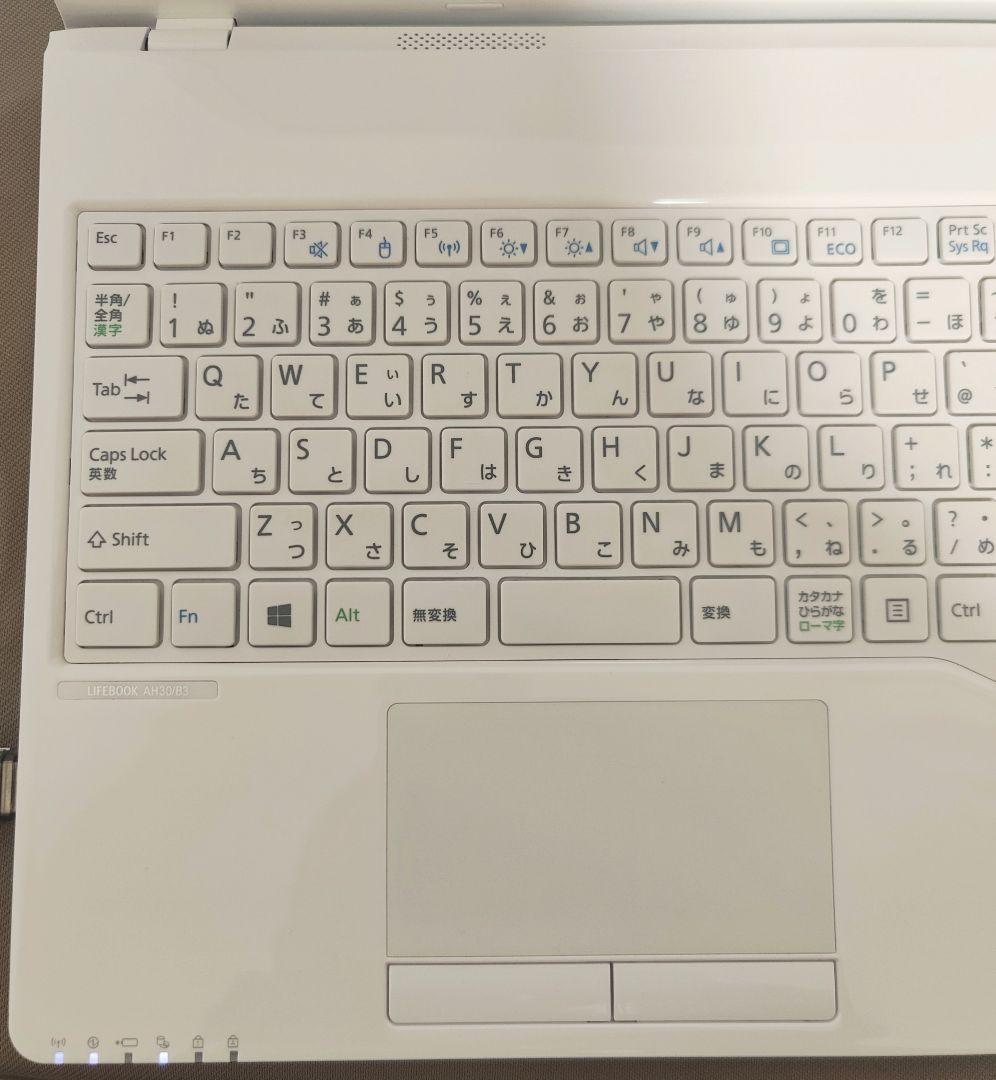 w*u様 富士通 LIFEBOOK AH30/B3 ホワイトノートPC✨️