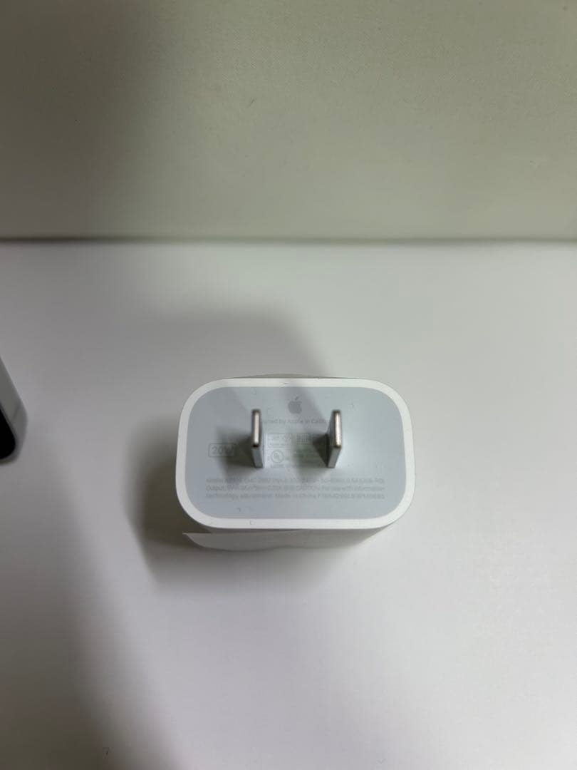 【使用9か月】Apple iPhone16e 256GB ホワイト