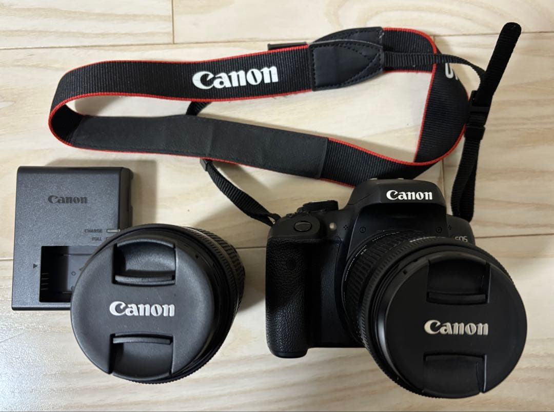 Canon EOS Kiss X8i ダブルズームキット