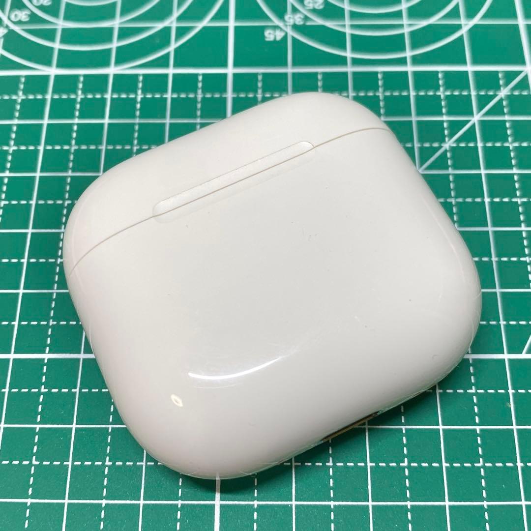 Apple AirPods第4世代 エアーポッズ第四世代充電ケースのみ(ANC)