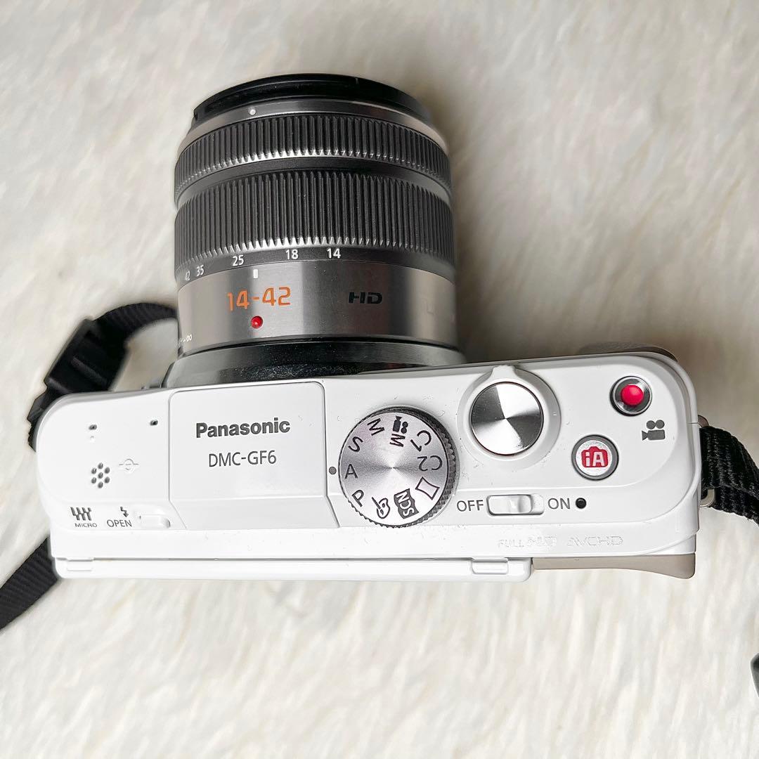 【極美品】Panasonic LUMIX DMC-GF6 ダブルズームキット