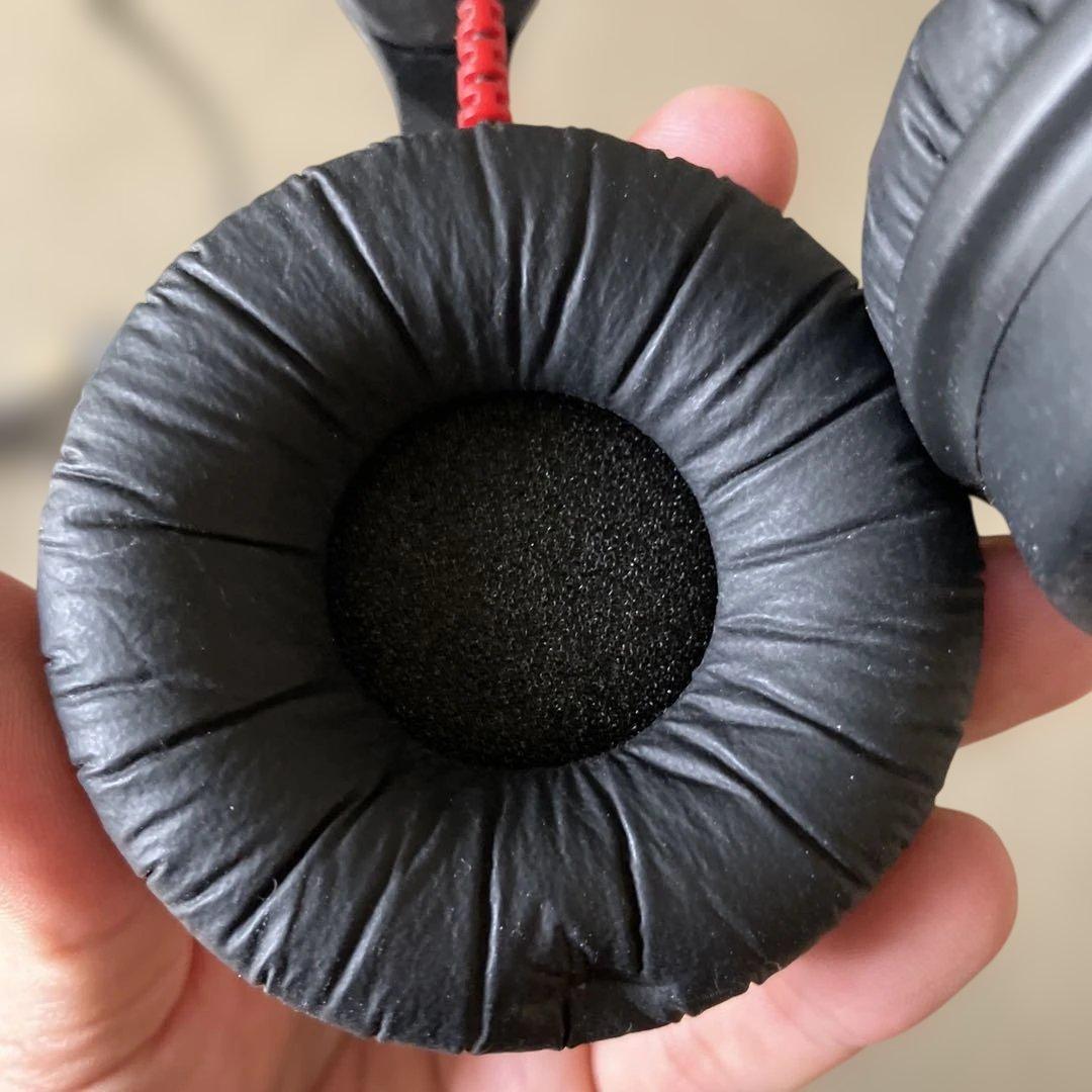 Sennheiser 有線ヘッドホン オーバーイヤー型　HD25