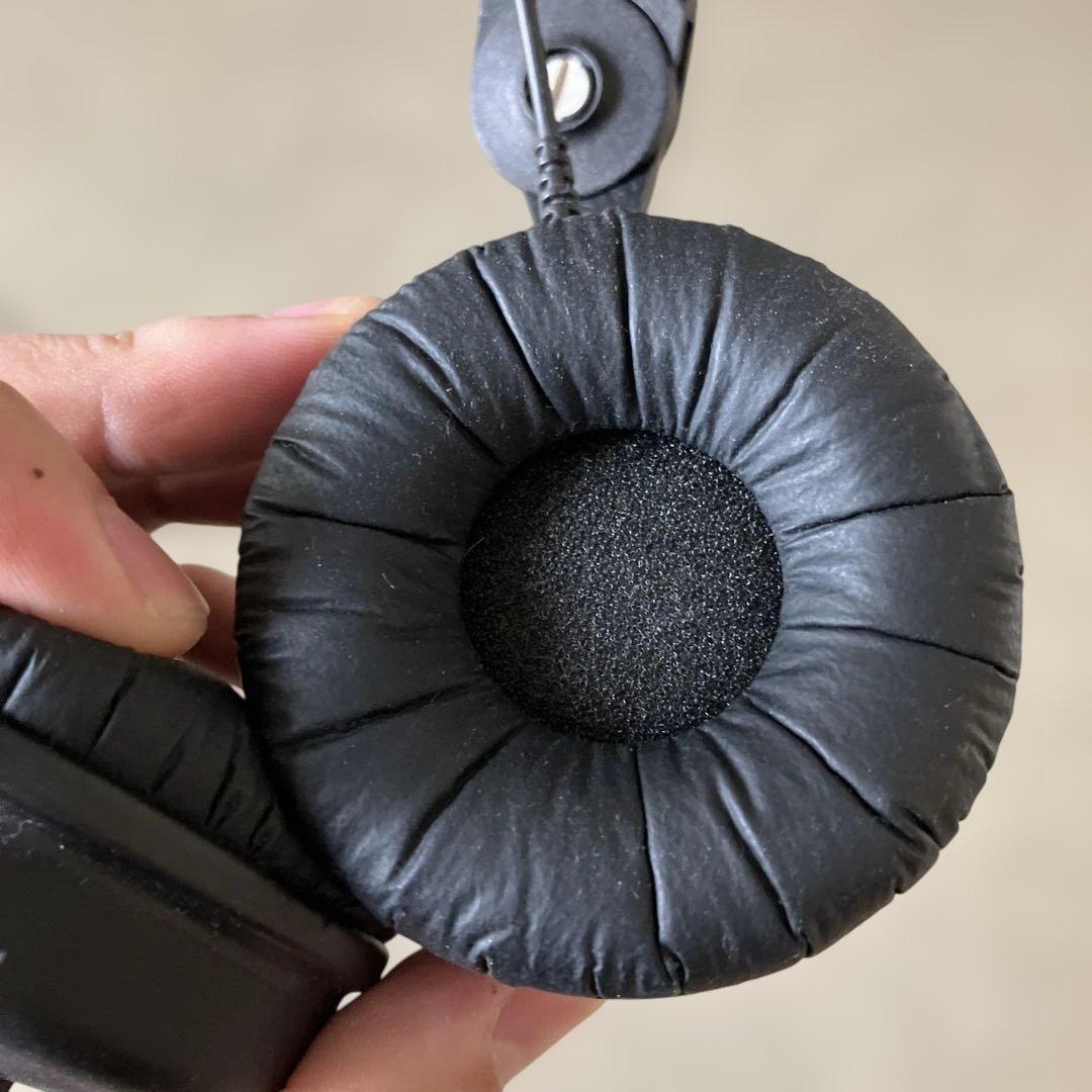 Sennheiser 有線ヘッドホン オーバーイヤー型　HD25