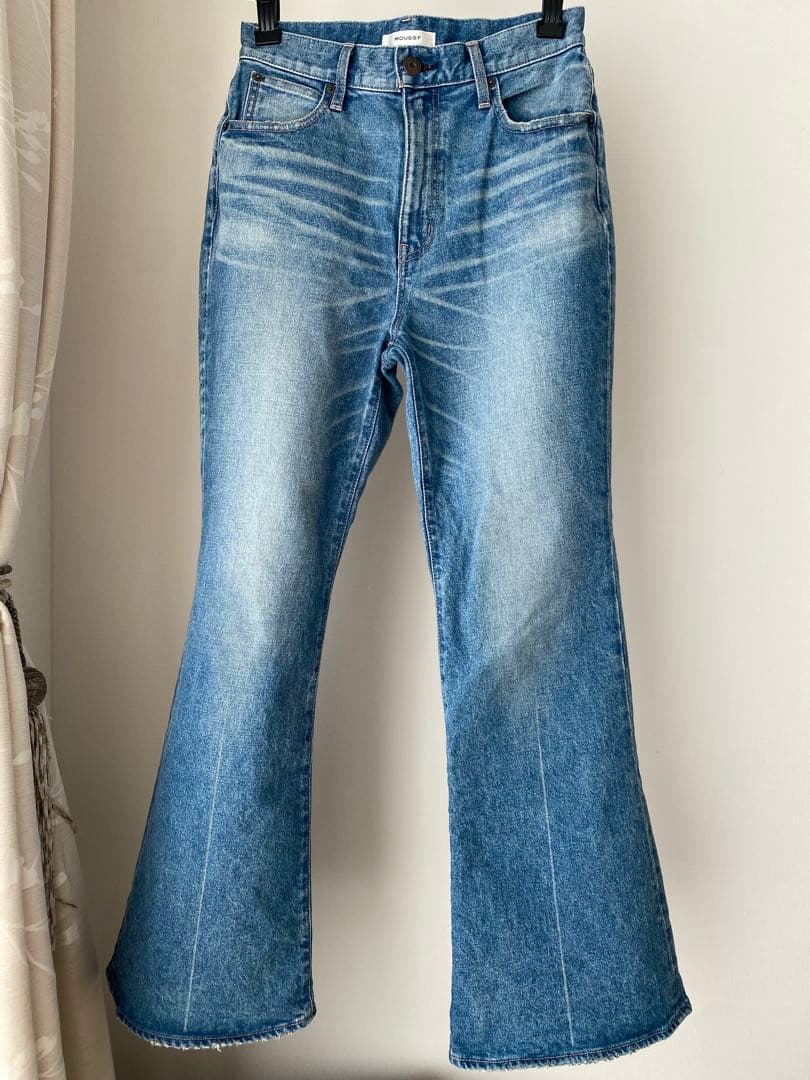 ミサモデニムと話題moussy MVS FLARE デニム 28