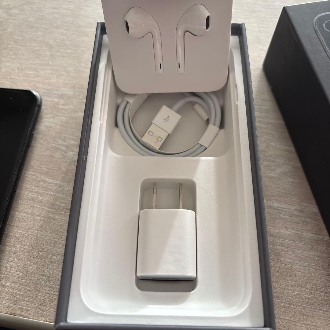 iPhone 8 64GB SIMロックフリー