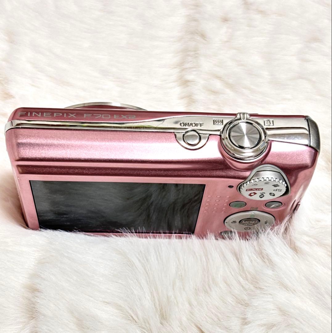 ★ フジフィルム FinePix F70 EXR デジタルカメラ　ピンク