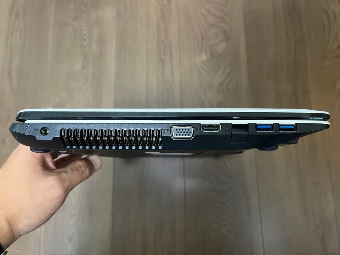 ASUS K55A ノートパソコン（中古）