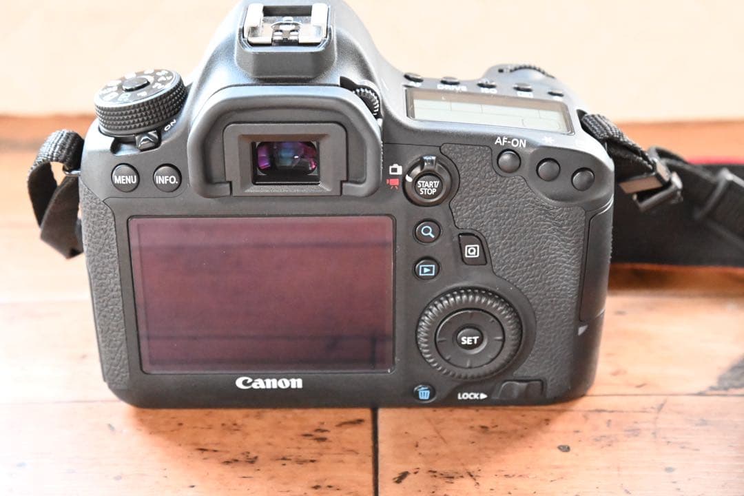 Canon EOS 6D デジタル一眼レフ 本体（ボディのみ）フルサイズセンサー