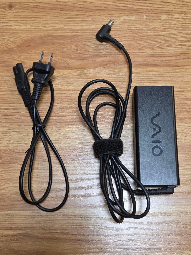 【ほぼ未使用】SONY VAIO ノートPC 15.5インチ　シルバー