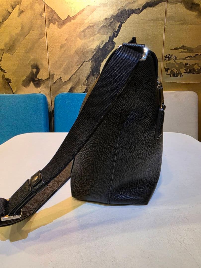 ワープロラックス レザーショルダーバッグ