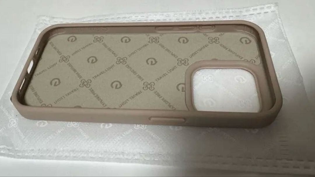 CUSTYPEストラップマグネットポーチ付iPhone15Proケース4点セット