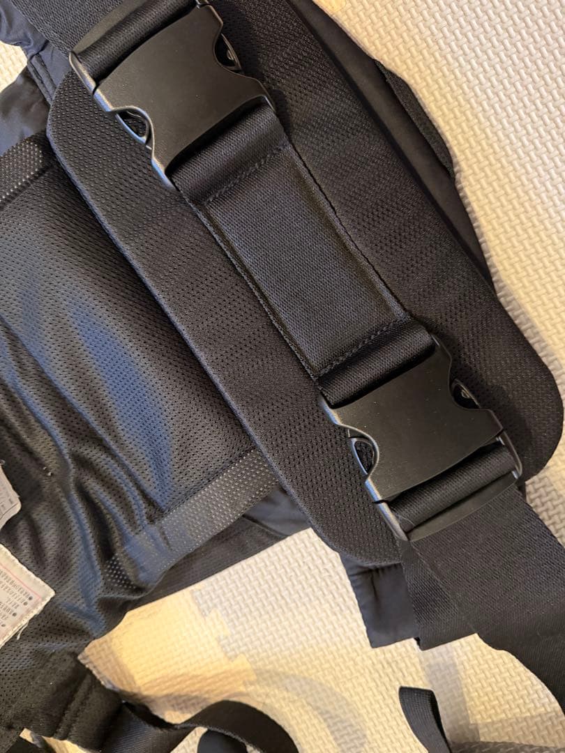 【極美品】アンジェレッテクアトロエアー3.2 抱っこ紐