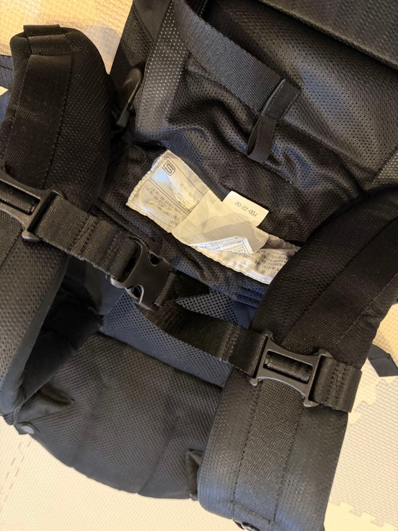 【極美品】アンジェレッテクアトロエアー3.2 抱っこ紐