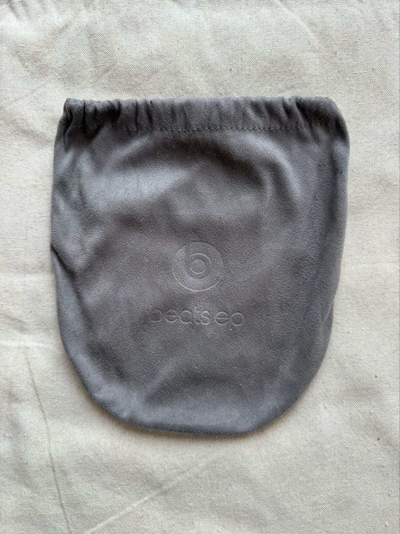 beats レッド 有線ヘッドホン オーバーイヤー ※値下げ可能