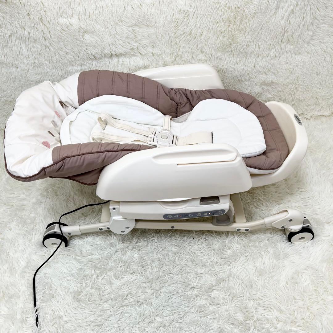 美品 Combi コンビ ネムリラ AT 電動 スイング 電動ハイローチェア