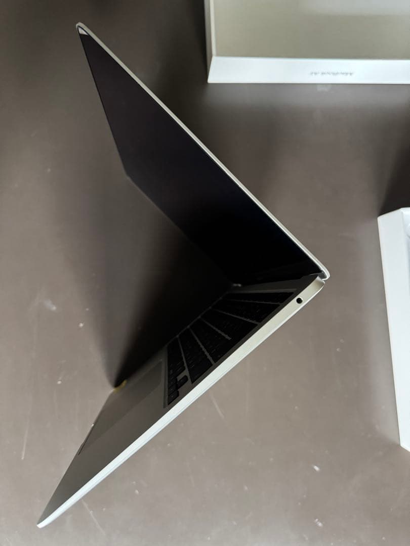 セール中Apple MacBook Air M1 シルバー16GB512GB