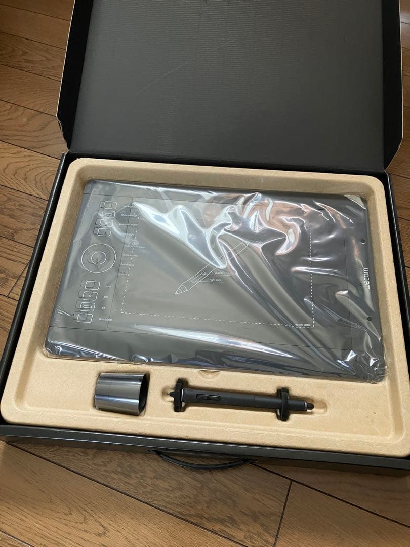 Wacom Intuos Pro クリエイティブペンタブレット