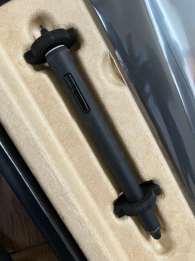 Wacom Intuos Pro クリエイティブペンタブレット