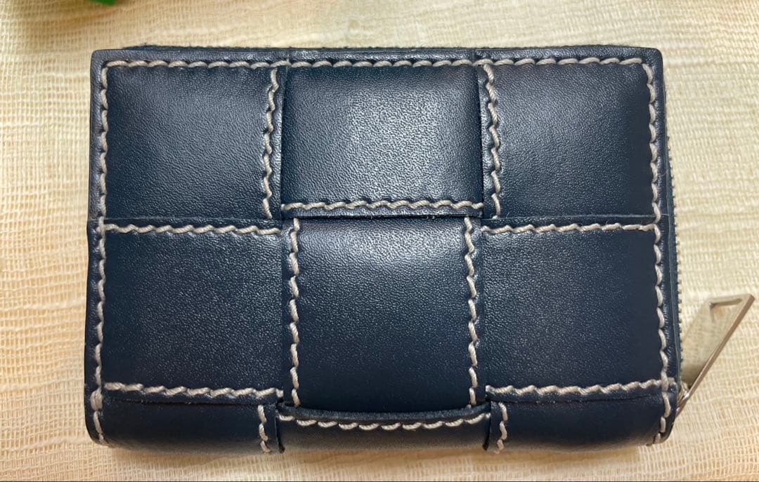 日本限定　ボッテガヴェネタ　カセット ファスナー付きパース