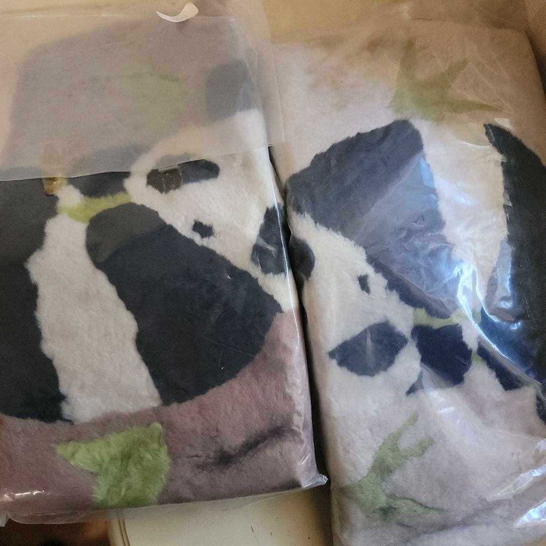 ご契約済みです！　3枚　ムートンラグマット　パンダ座布団ヴィンテージ倉庫片付け品