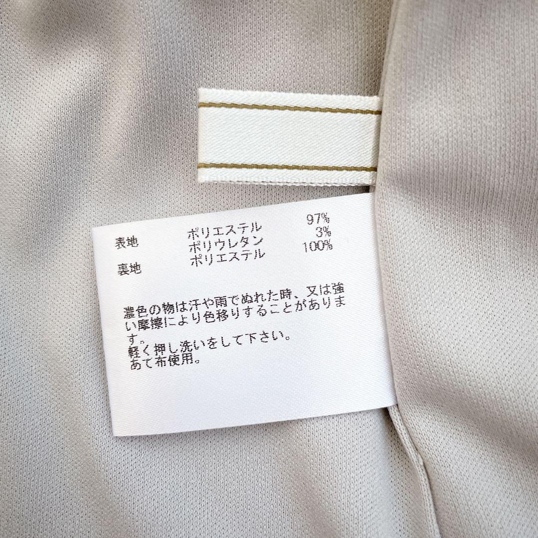 ホワイトジョーラ ワーママ スーツ カラーレス グレージュ 大きいサイズ 七五三