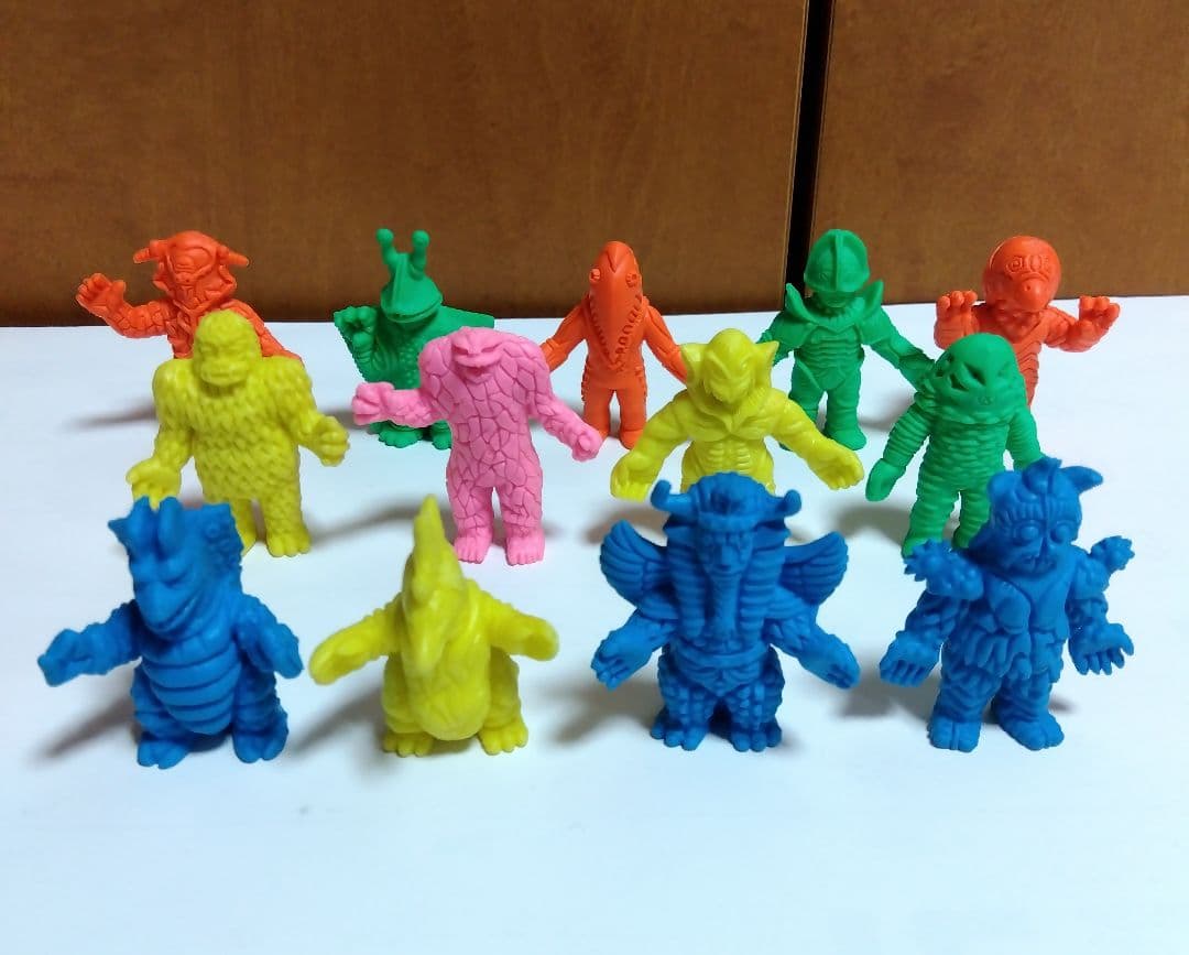 ウルトラ怪獣消しゴム 13体セット