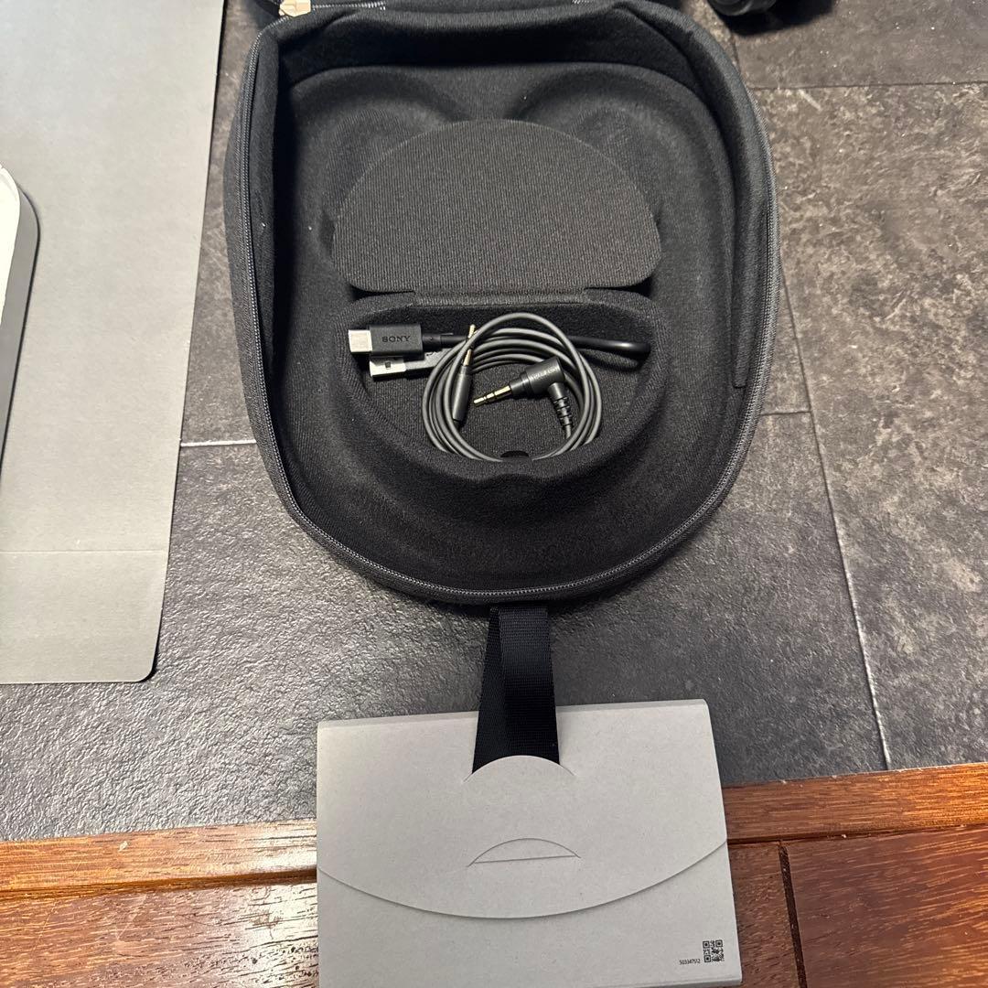 超美品　Sony WH-1000XM5