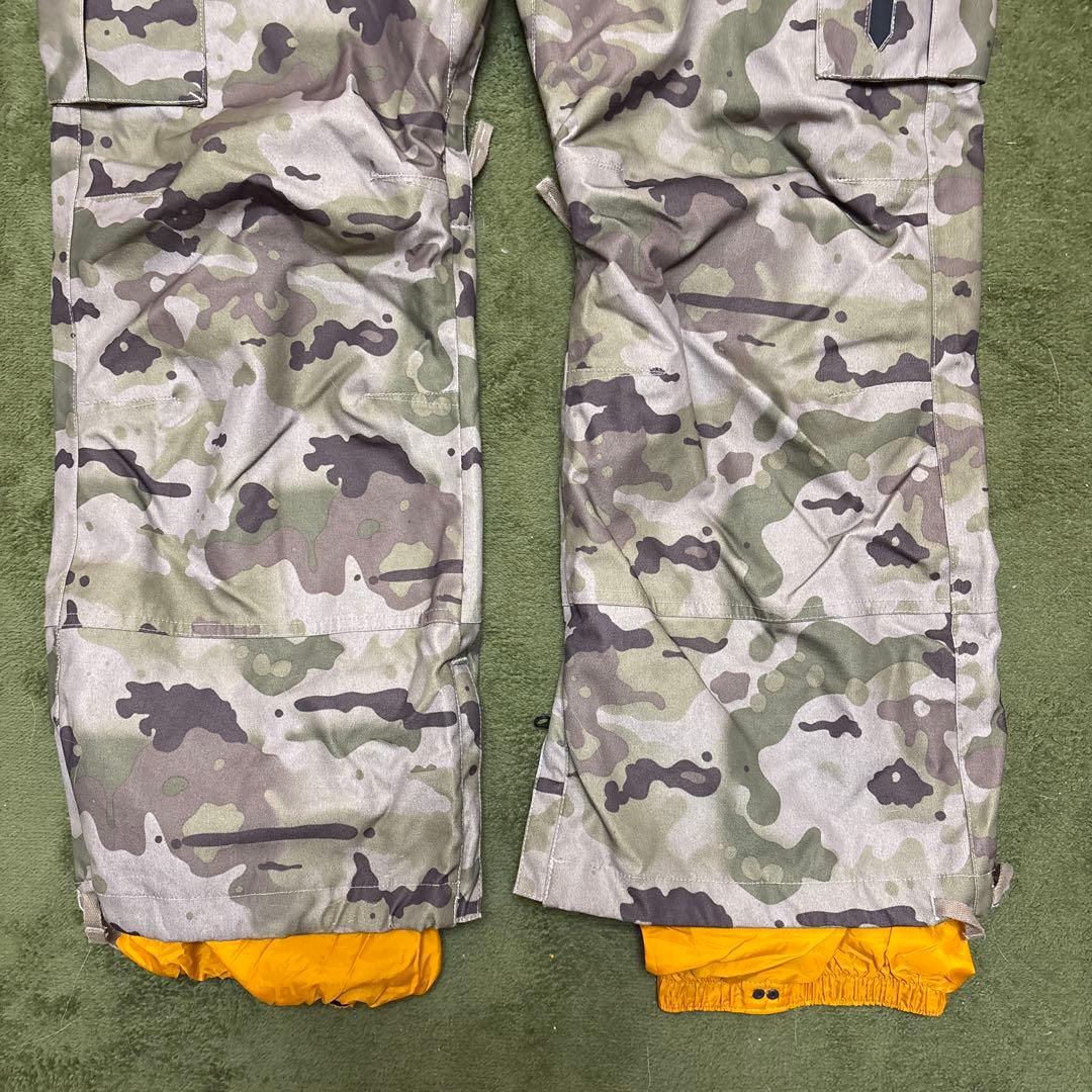 BURTON バートン トリプルネーム スノーボードウェア ワッペンなし