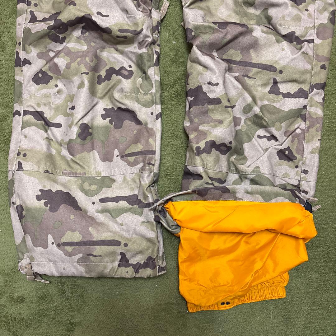 BURTON バートン トリプルネーム スノーボードウェア ワッペンなし