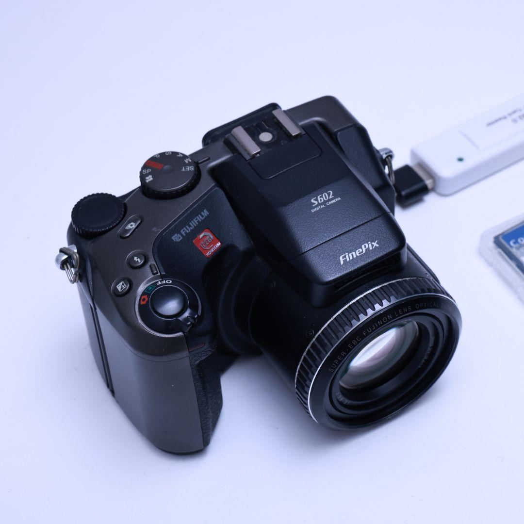 スマホ転送可 FUJIFILM デジタルカメラ S602 カード電池他付き