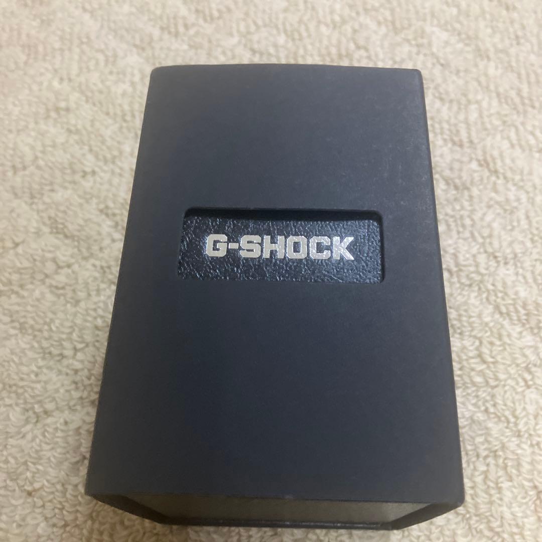 美品　G-SHOCK GM-2100G-1A9JF 腕時計 CASIO