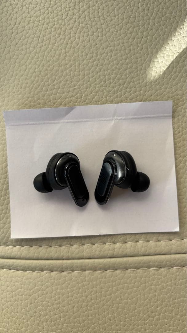 岸　【極美品】JBL TOUR PRO 2 ワイヤレスイヤホン