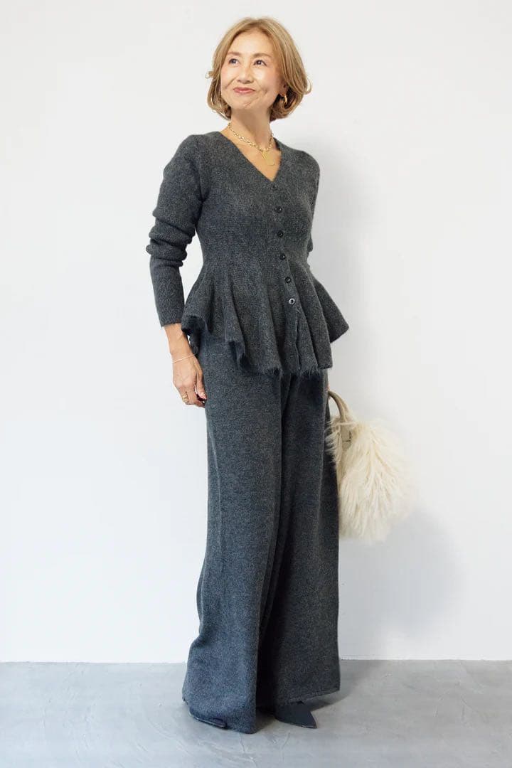 PLUS OTO.HA ペプラムニットセットアップ