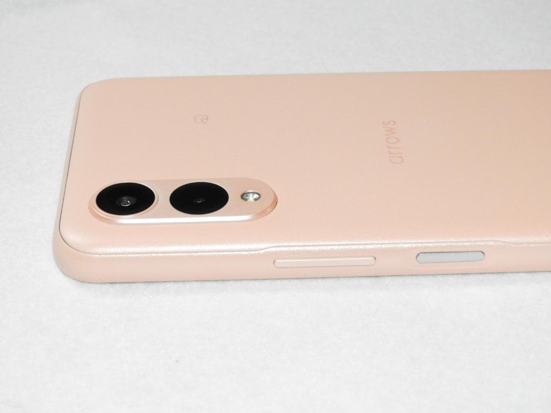 良品 FCNT arrows We2 F-52E docomo SIMフリー