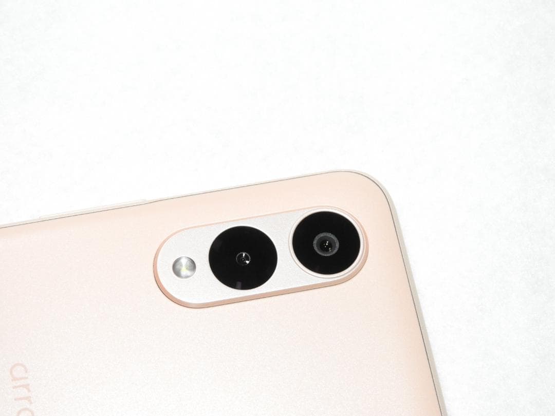 良品 FCNT arrows We2 F-52E docomo SIMフリー