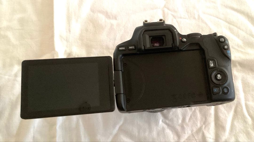 Canon デジタル一眼レフカメラ EOS Kiss X10