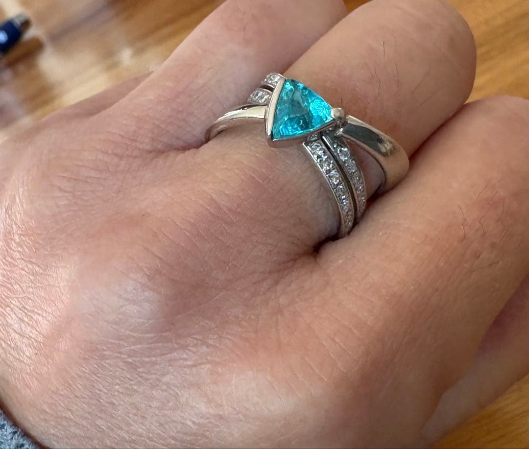 ブラジル産　パライバトルマリン リング　1ct PT900