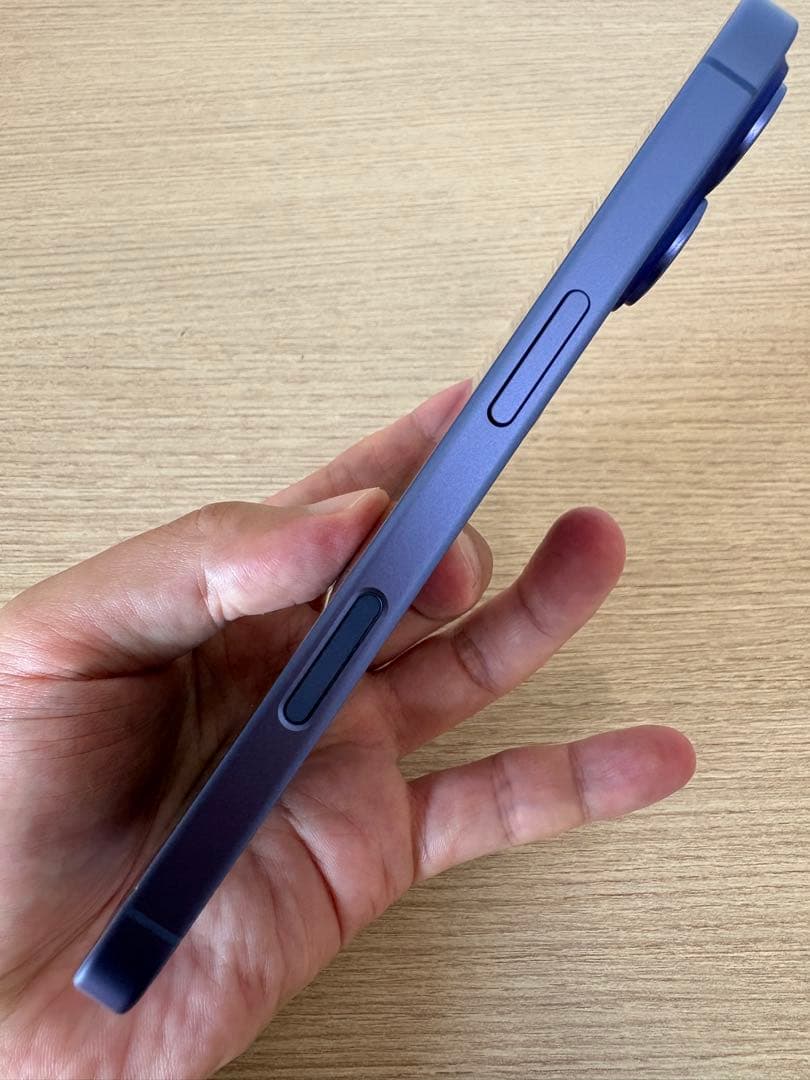 iPhone16 ウルトラマリン128GB SIMフリー