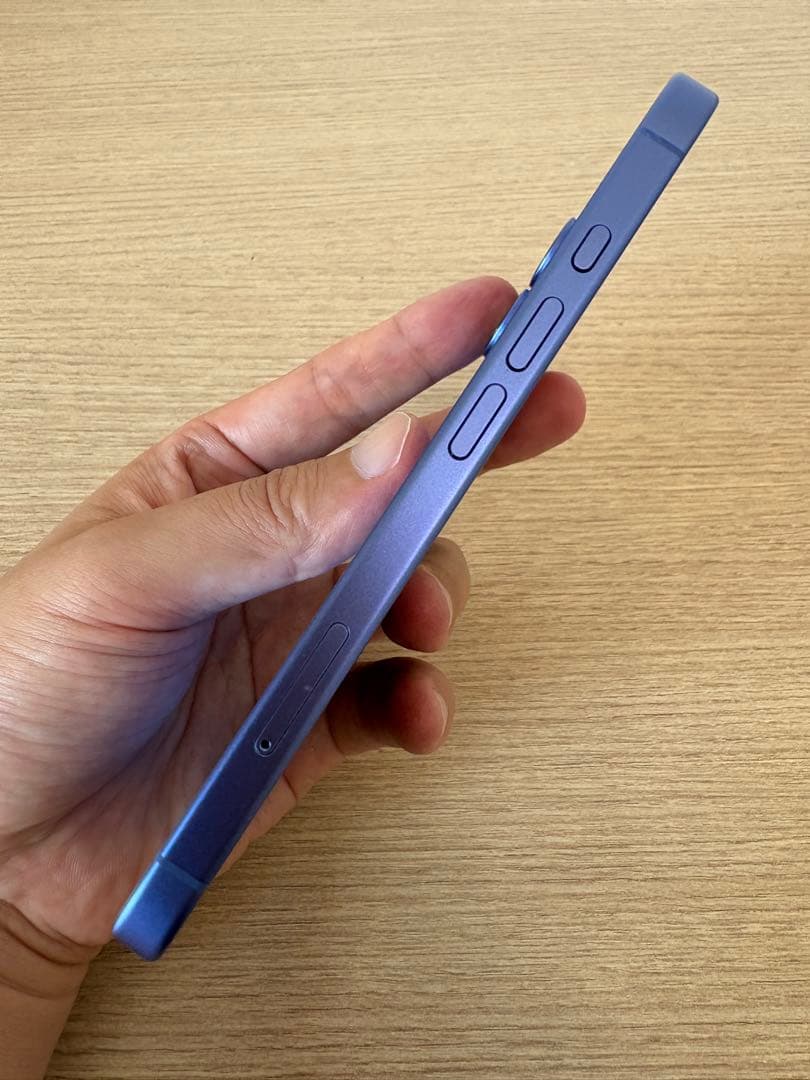 iPhone16 ウルトラマリン128GB SIMフリー