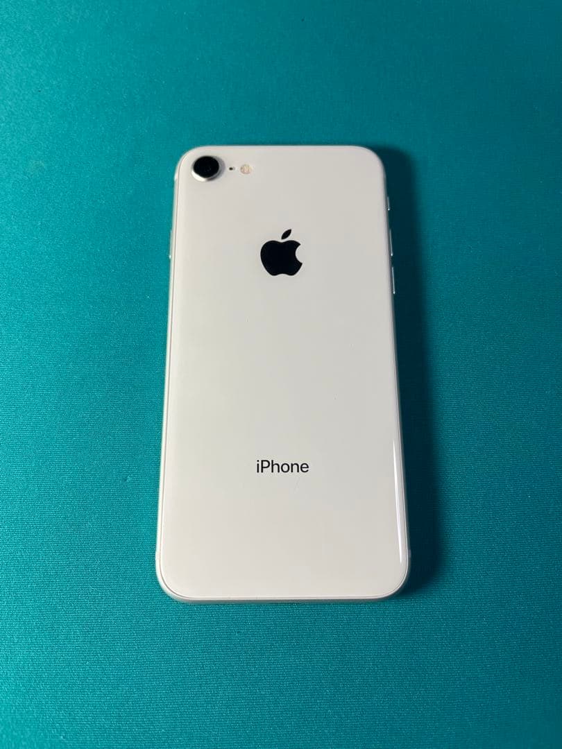 iPhone8 ホワイト　64G
